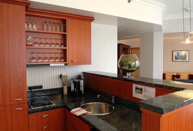 آپارتمان 3 خوابه, B Aparthotel Ambiorix