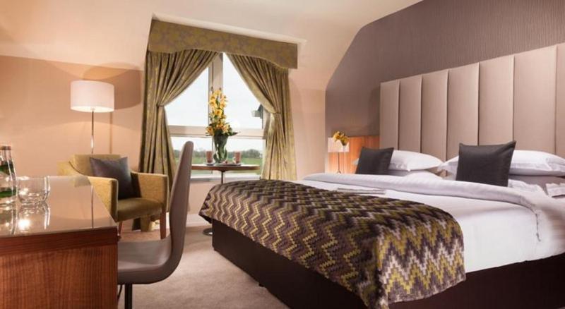 اتاق استاندارد, Castleknock