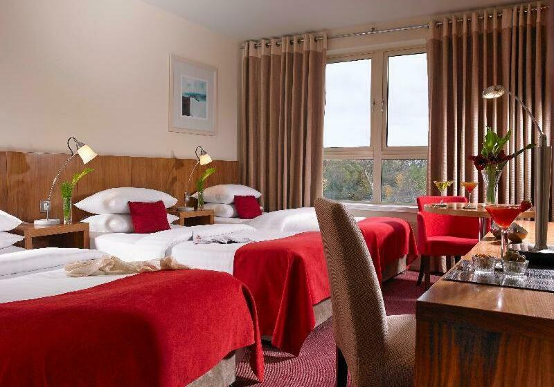 اتاق استاندارد, Castleknock