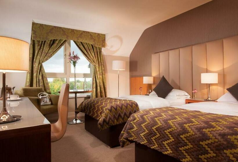 اتاق استاندارد, Castleknock