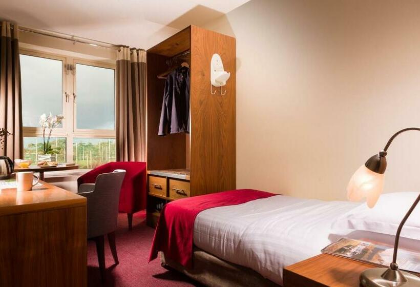 اتاق استاندارد یک نفره, Castleknock