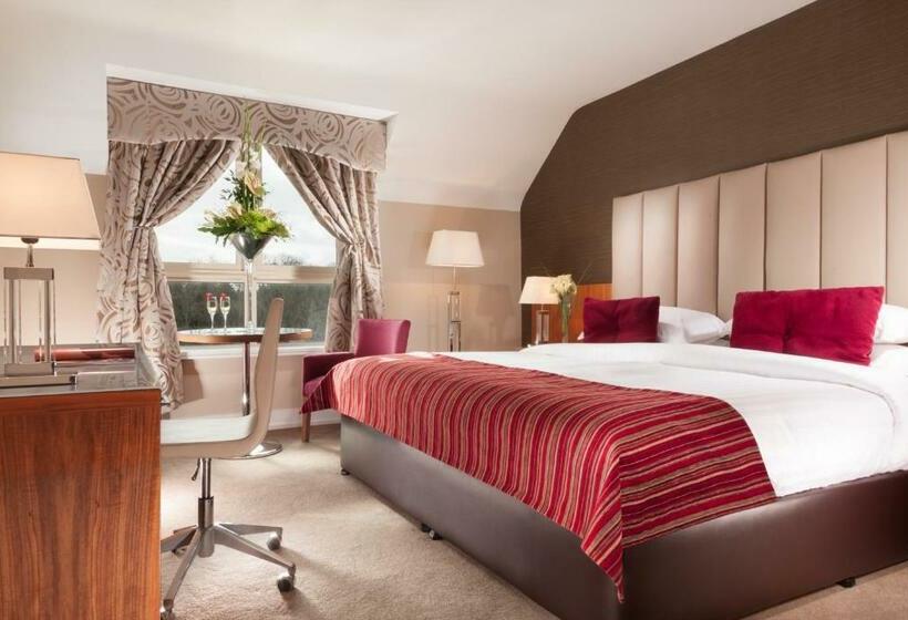 اتاق سوپریور, Castleknock