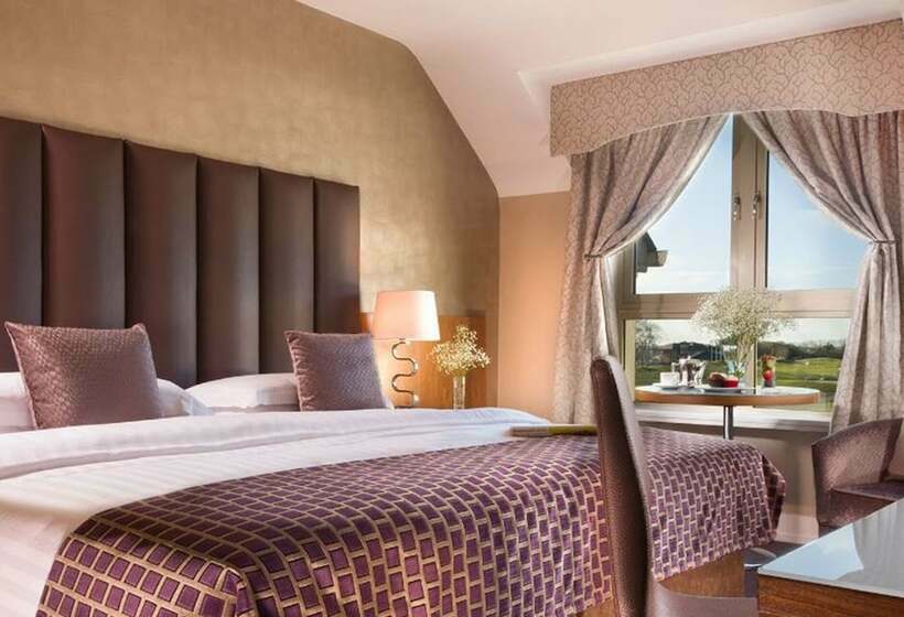 اتاق اجرایی, Castleknock