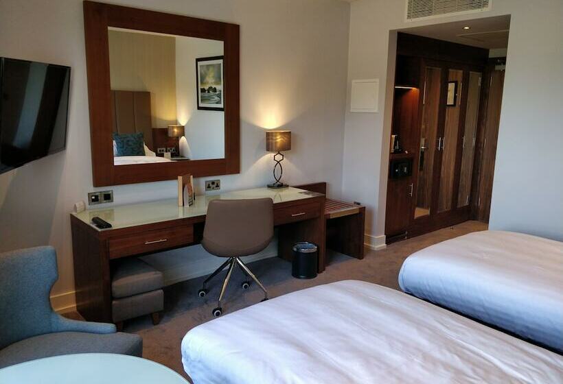 اتاق لوکس, Castleknock