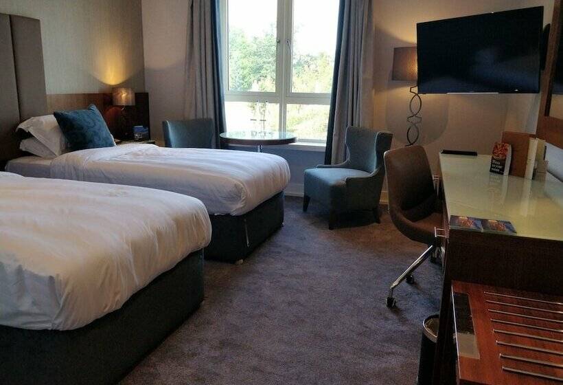 اتاق لوکس, Castleknock