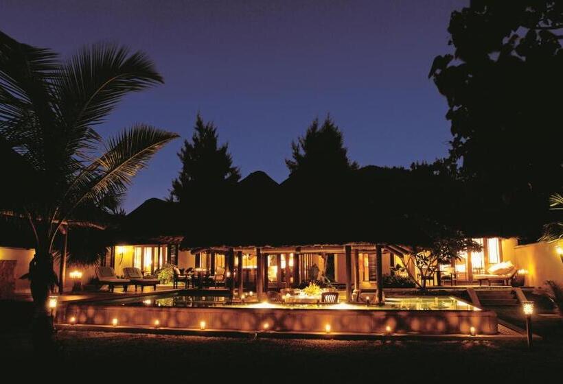 ویلای 2 خوابه, Constance Lemuria