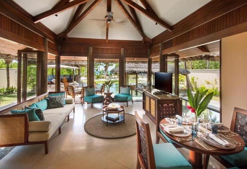 ویلای 2 خوابه, Constance Lemuria