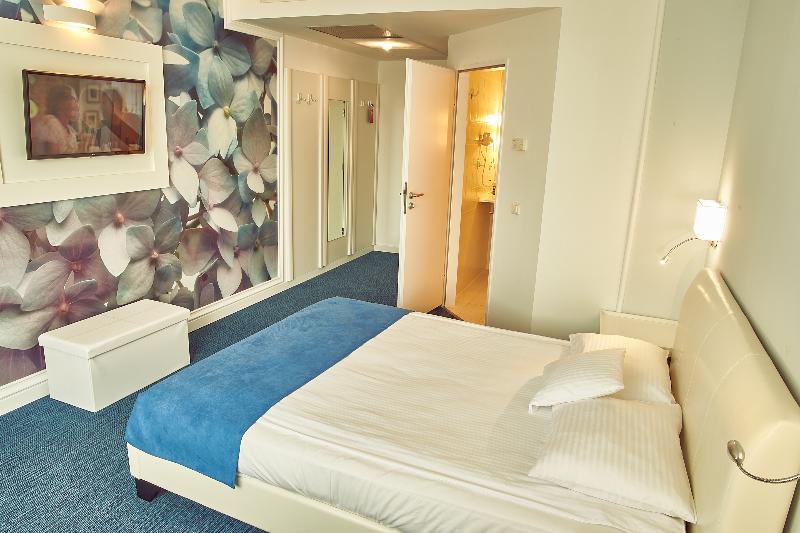 Chambre Standard, Continental Forum Bucuresti Palatul Parlamentului