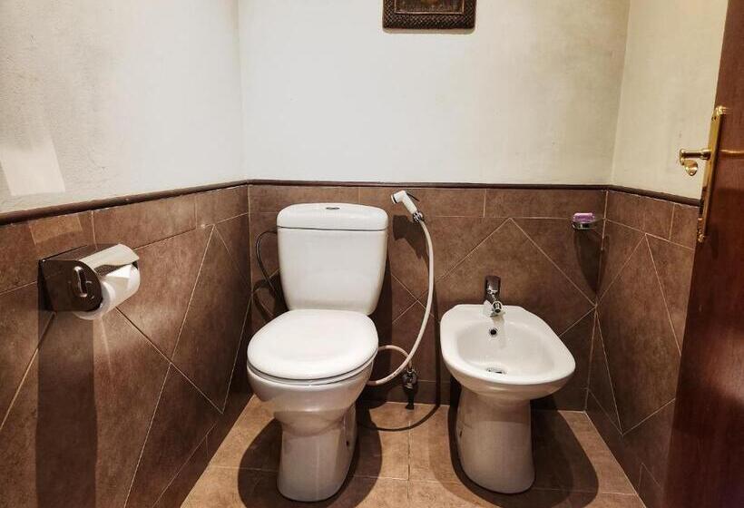 اتاق سوپریور با تخت بزرگ, Mövenpick Hotel Kuwait