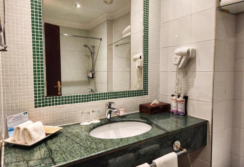 اتاق کلاسیک با تخت دونفره, Mövenpick Hotel Kuwait