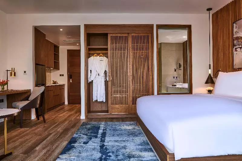 キングサイズベッドのクラシックルーム, Mövenpick Hotel Kuwait
