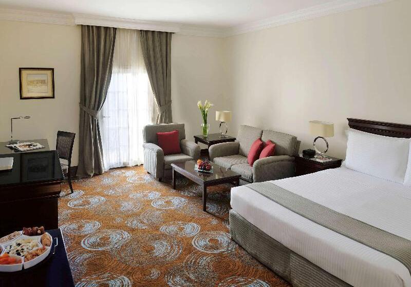 اتاق سوپریور با تخت بزرگ, Mövenpick Hotel Kuwait