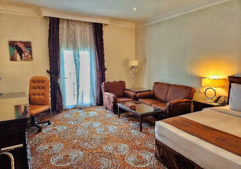 اتاق سوپریور با تخت بزرگ, Mövenpick Hotel Kuwait