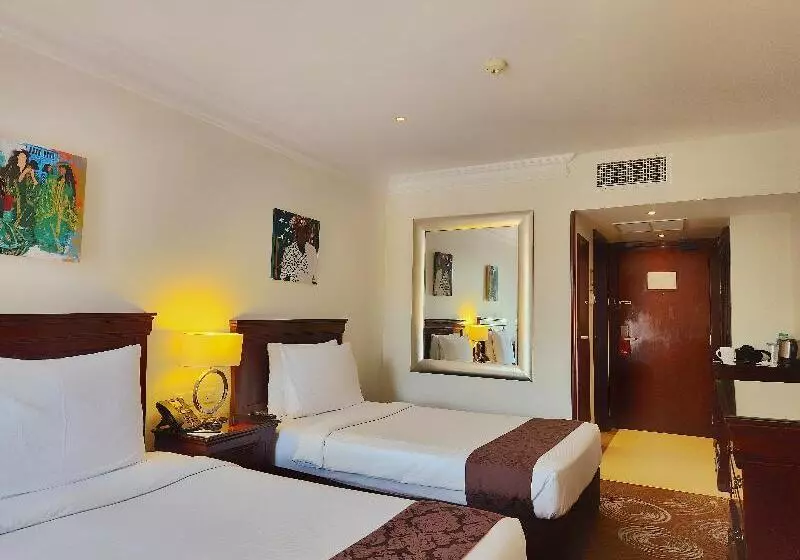 クラシックルーム, Mövenpick Hotel Kuwait