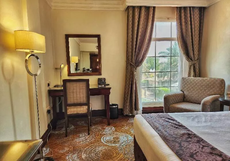 クラシックルーム, Mövenpick Hotel Kuwait