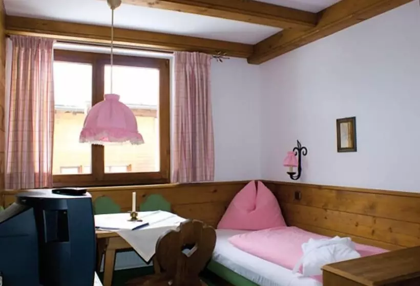 ジュニアスイート, Pension Felsenhof