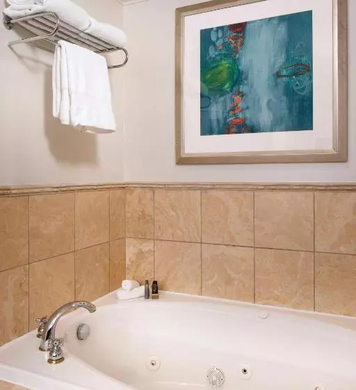 سوئیت رویال, St. Kitts Marriott Resort & The Royal Beach Casino