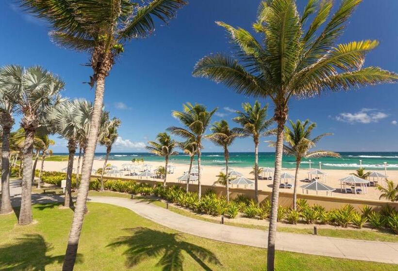 سوییت با چشم‌انداز دریا, St. Kitts Marriott Resort & The Royal Beach Casino