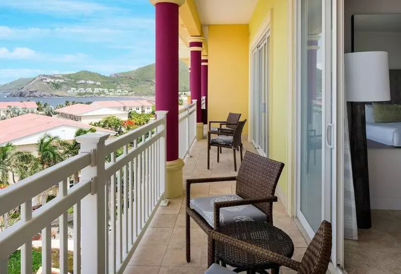 سوییت با چشم‌انداز دریا, St. Kitts Marriott Resort & The Royal Beach Casino