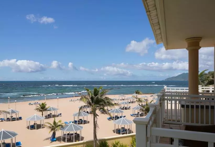سوییت با چشم‌انداز دریا, St. Kitts Marriott Resort & The Royal Beach Casino