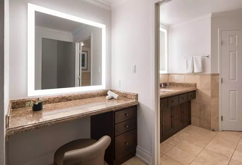 سوئیت رویال, St. Kitts Marriott Resort & The Royal Beach Casino