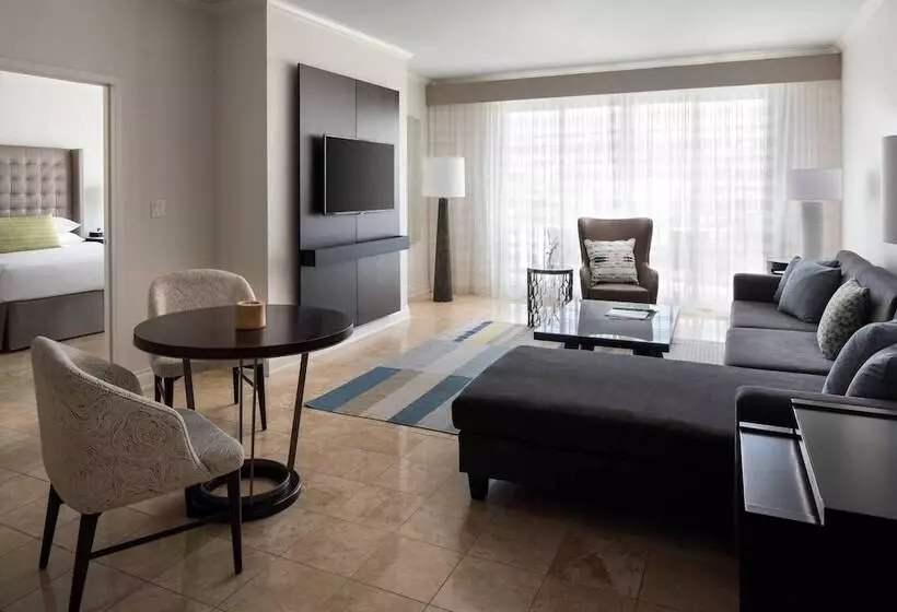 سوئیت رویال, St. Kitts Marriott Resort & The Royal Beach Casino