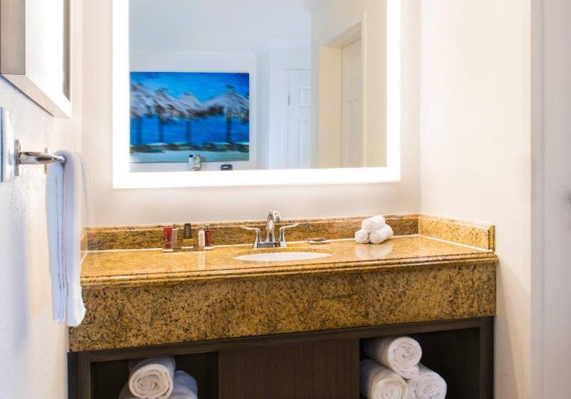 اتاق استاندارد با چشم‌انداز دریا, St. Kitts Marriott Resort & The Royal Beach Casino