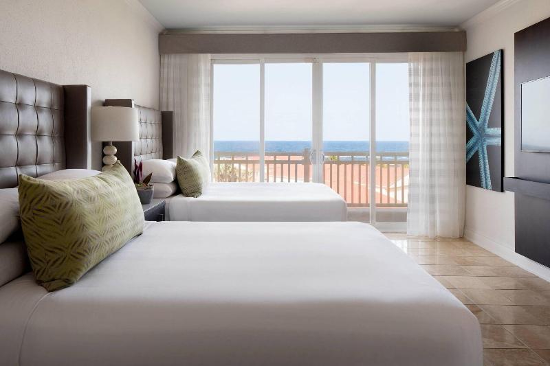 اتاق استاندارد با چشم‌انداز دریا, St. Kitts Marriott Resort & The Royal Beach Casino