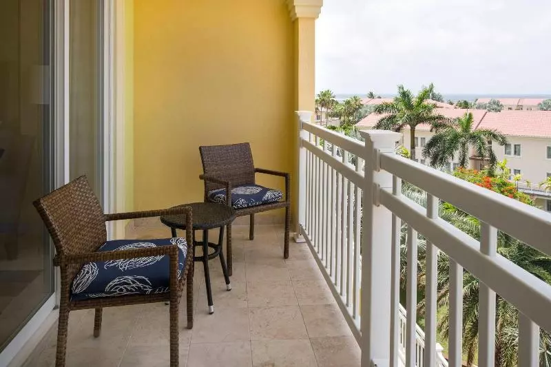 اتاق استاندارد با چشم‌انداز استخر, St. Kitts Marriott Resort & The Royal Beach Casino