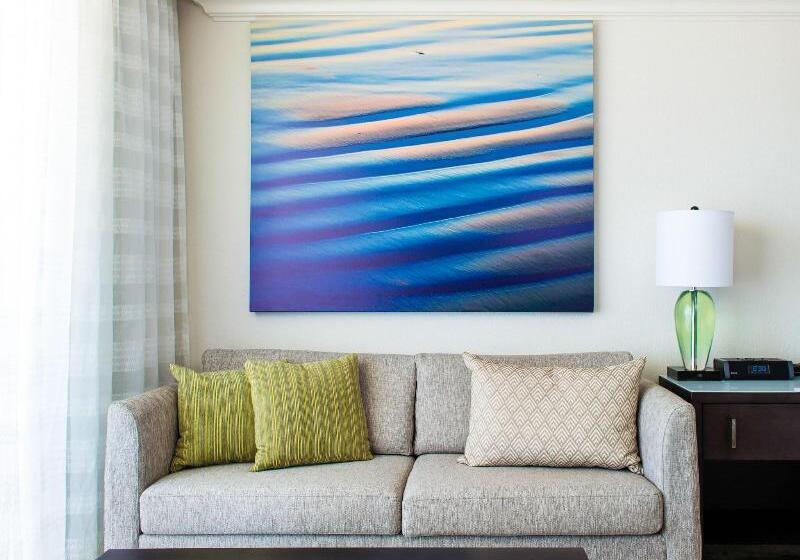 اتاق استاندارد با تخت بزرگ, St. Kitts Marriott Resort & The Royal Beach Casino