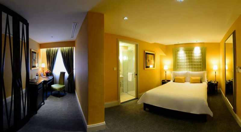 اتاق اجرایی, The Scarlet Singapore