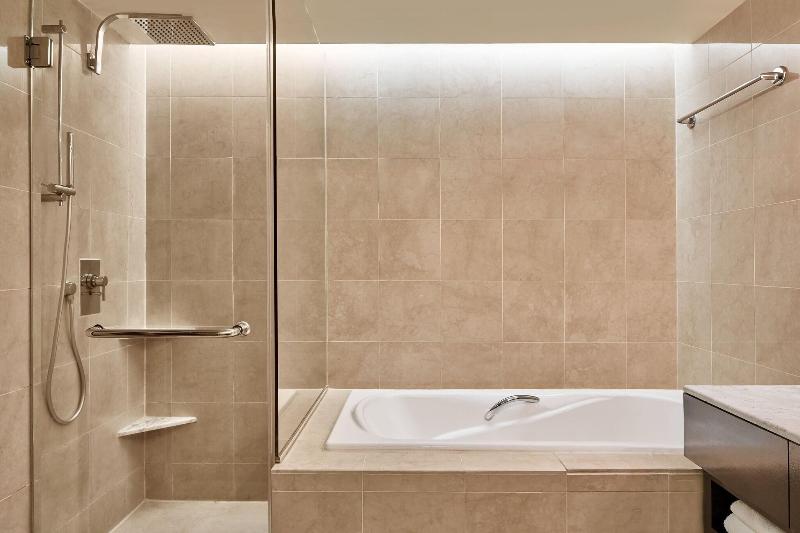 キングサイズベッドのデラックスルーム, The Westin Kuala Lumpur