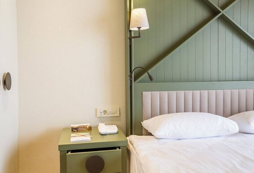 اتاق خانوادگی چهارنفره, Voyage Sorgun