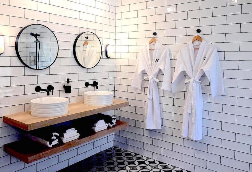 ویلای 1 خوابه, Motu Beachfront Art Villas