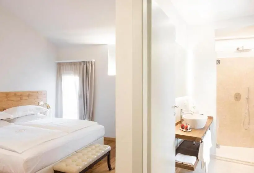 バルコニー付きデラックスルーム, Corte Alma Spa And Luxury Home