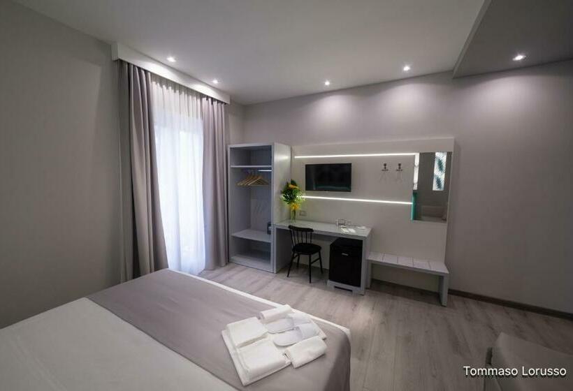 اتاق سوپریور, Holygold Suite