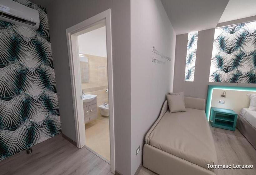 غرفة سوبيريور, Holygold Suite