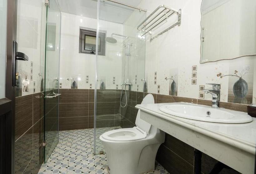 اتاق استاندارد با تخت بزرگ, Hoằng Minh