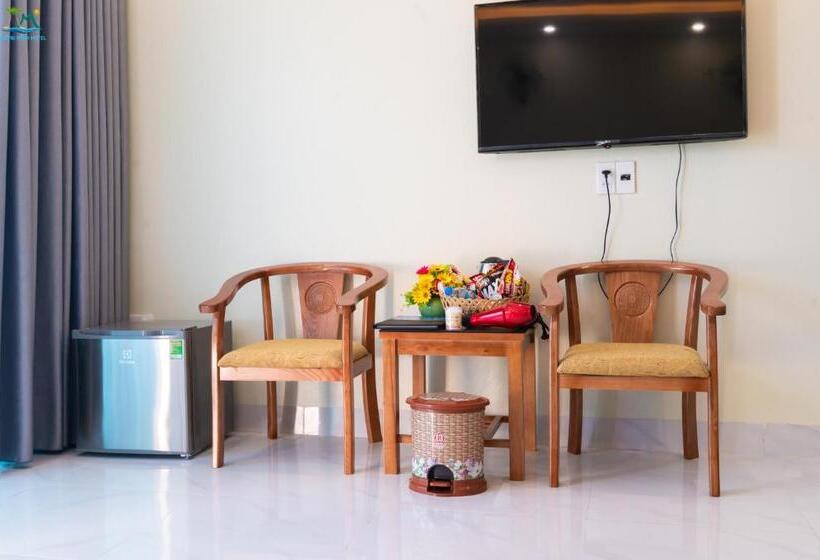 اتاق استاندارد با تخت بزرگ, Hoằng Minh