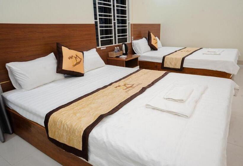 اتاق سوپریور با تخت بزرگ, Hoằng Minh