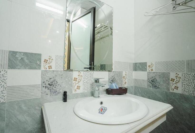 اتاق سوپریور با تخت بزرگ, Hoằng Minh