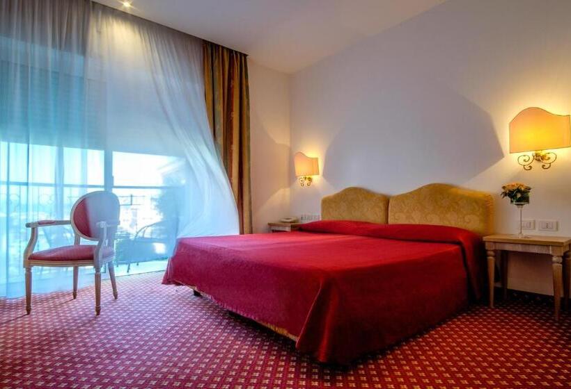 オーシャンビュージュニアスイート, Bristol