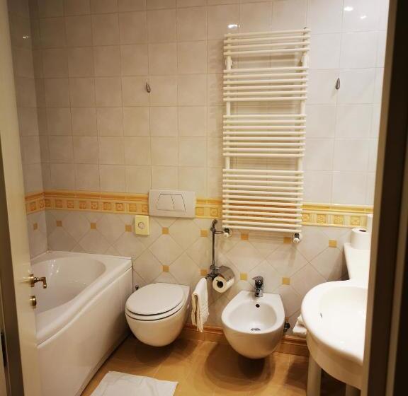 オーシャンビューデラックススイート, Bristol