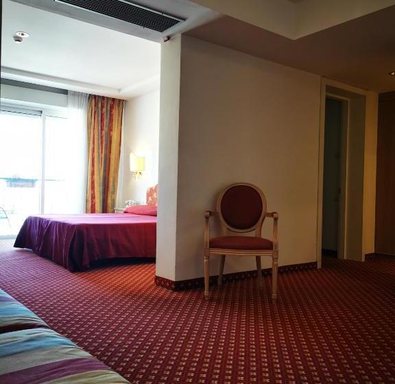 オーシャンビューデラックススイート, Bristol