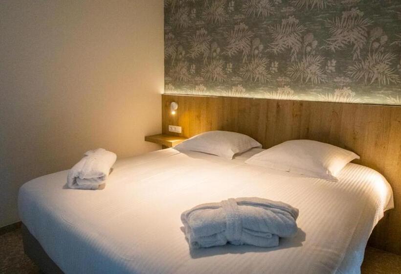 家庭间, De Zes Bochten