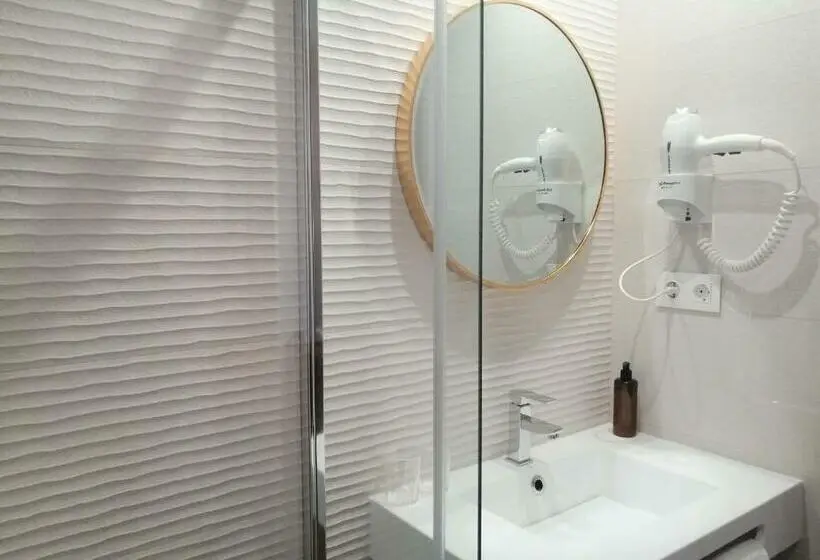 اتاق استاندارد, Hostal Restaurante Villa De Brihuega
