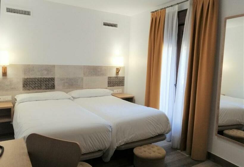 اتاق استاندارد با چشم‌انداز, Hostal Restaurante Villa De Brihuega