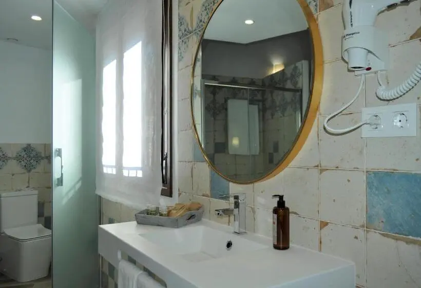 اتاق لوکس, Hostal Restaurante Villa De Brihuega