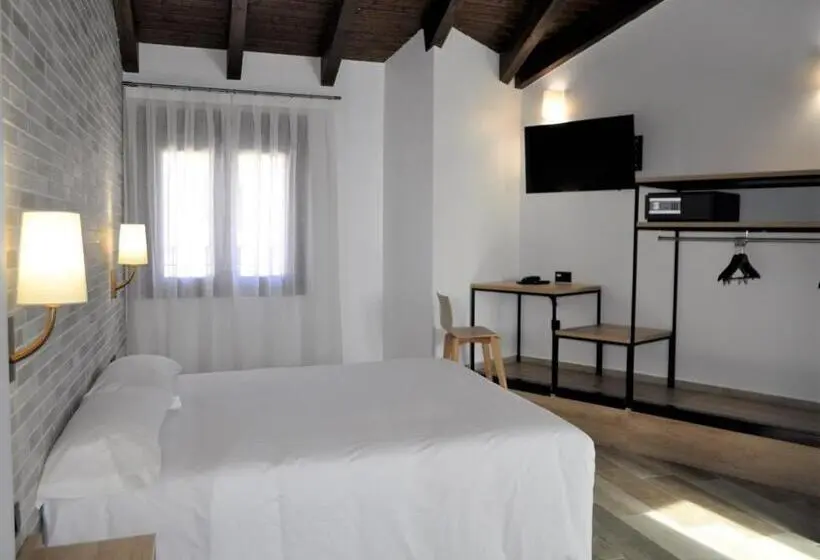 اتاق لوکس, Hostal Restaurante Villa De Brihuega
