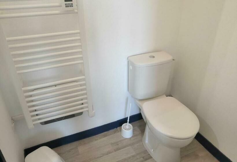 דירת חדר, La Canotte